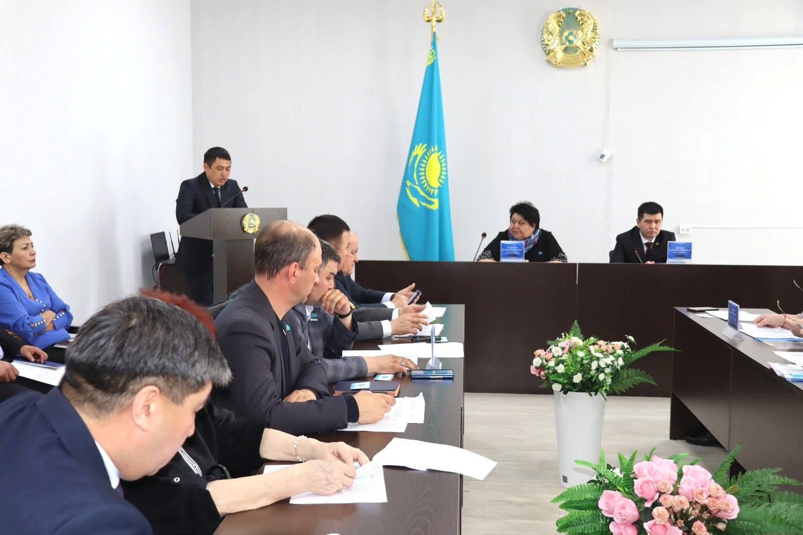 Бюджет және әлеуметтік-экономикалық даму мәселелері жөніндегі тұрақты комиссияның отырысы