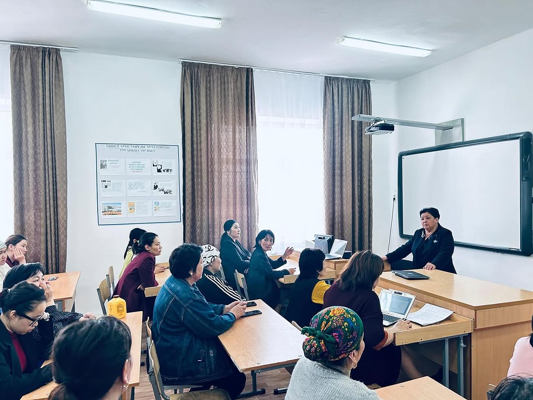 Депутаттар мен сайлаушылар арасындағы өзара іс-қимыл аясында жергілікті тұрғындармен кездесулер жалғасуда