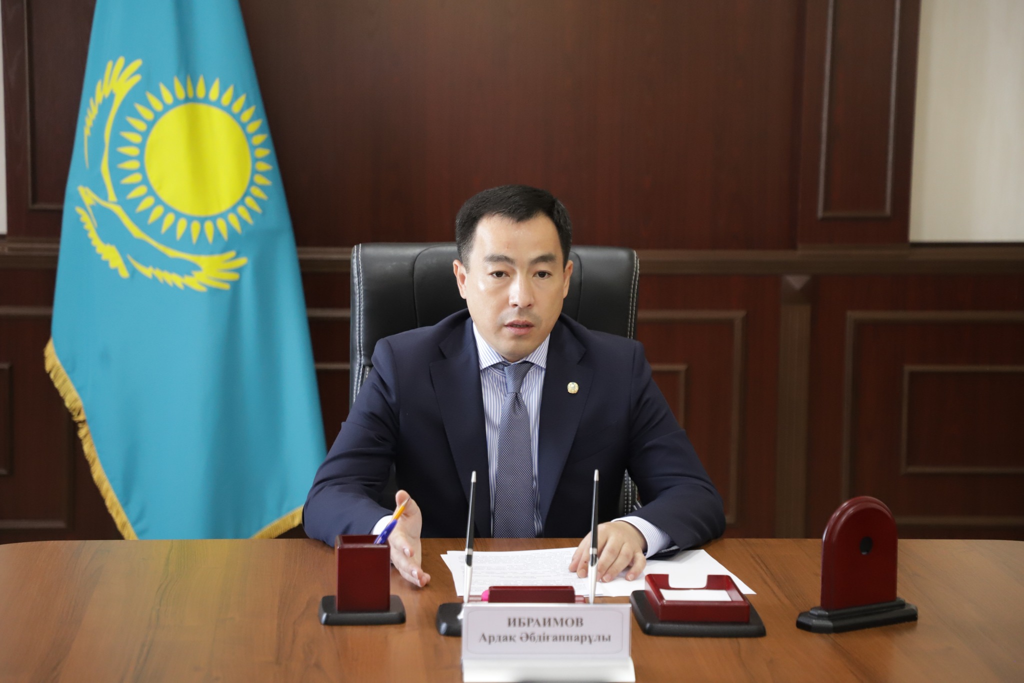 Аудан әкімі Ардақ Ибраимовтың төрағалығымен мәжіліс өтті.