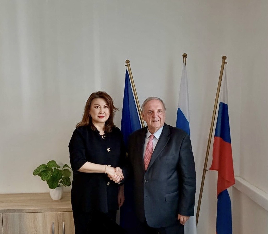 Prospects for Expanding Economic Cooperation Discussed at Meeting with the Slovak Chamber of Commerce and Industry