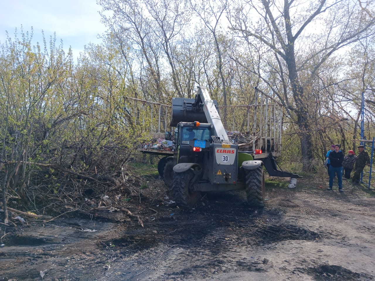 "Таза Қазақстан" акциясы аясында округ аумағында елді мекендерді абаттандыру жұмыстары жалғасуда.