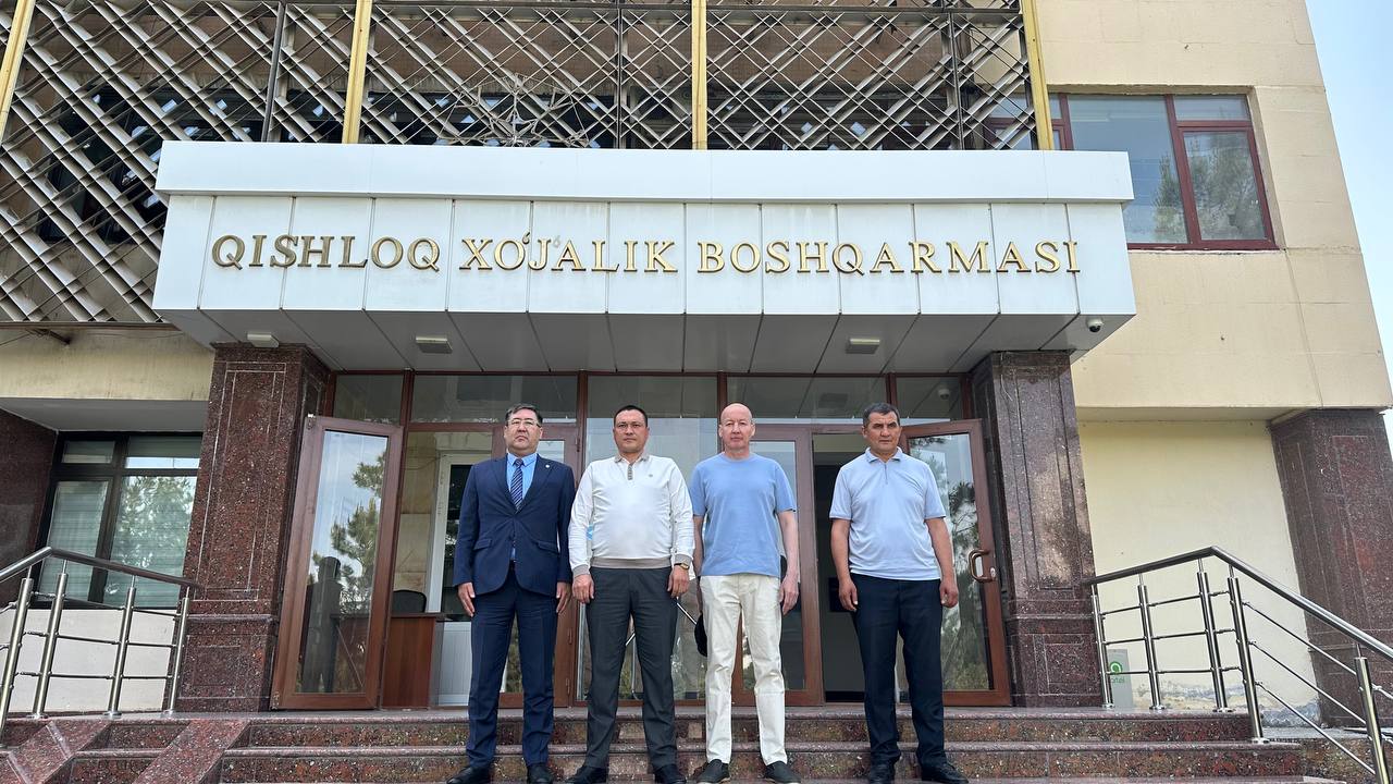 Бас консул Самарқанд облысы Ауыл шаруашылығы басқармасы басшылығымен және жергілікті ауыл шаруашылығы өндірушілерімен кездесу өткізді
