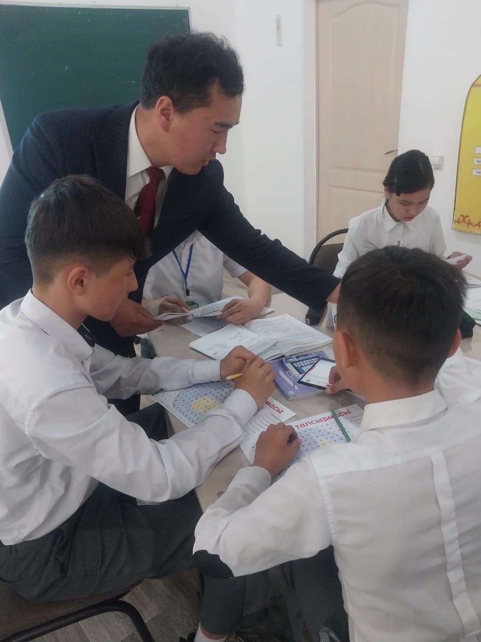 "Жас маманның ізденісі - сапалы білім кепілі" атты аудандық  жас мамандар семинары