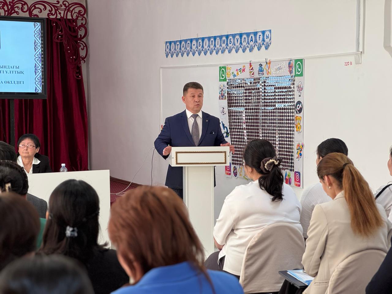 Өкіл Жамбыл облысы Байзақ ауданы Түймекент ауылдық округінің тұрғындарымен кездесу және жеке қабылдау жүргізді