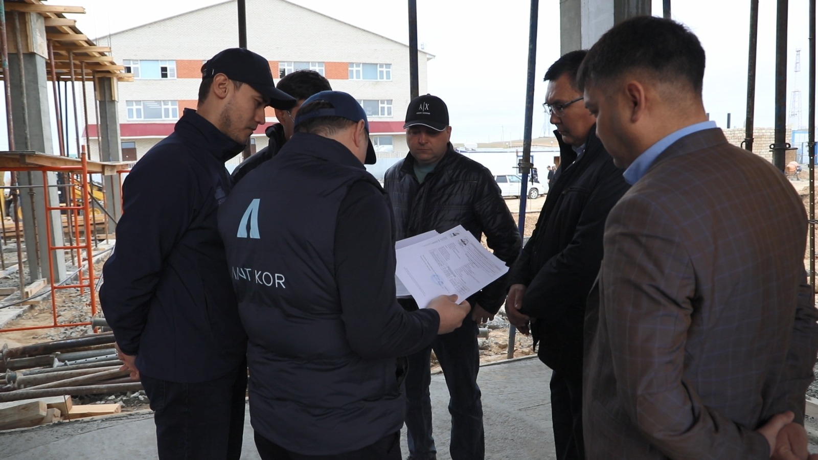 Атырау облысы бойынша Сыбайлас жемқорлыққа қарсы қызмет Мұқыр мәдениет үйінің құрылысын бақылауда: проблемалар және оларды шешу жолдары