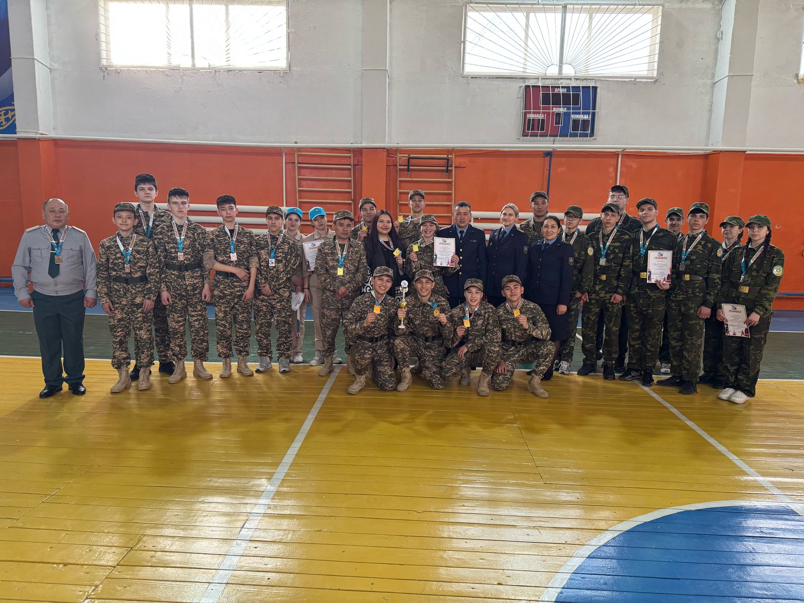 Мектеп командалары Жас құтқарушы атағына ие болу үшін бақтарын сынады