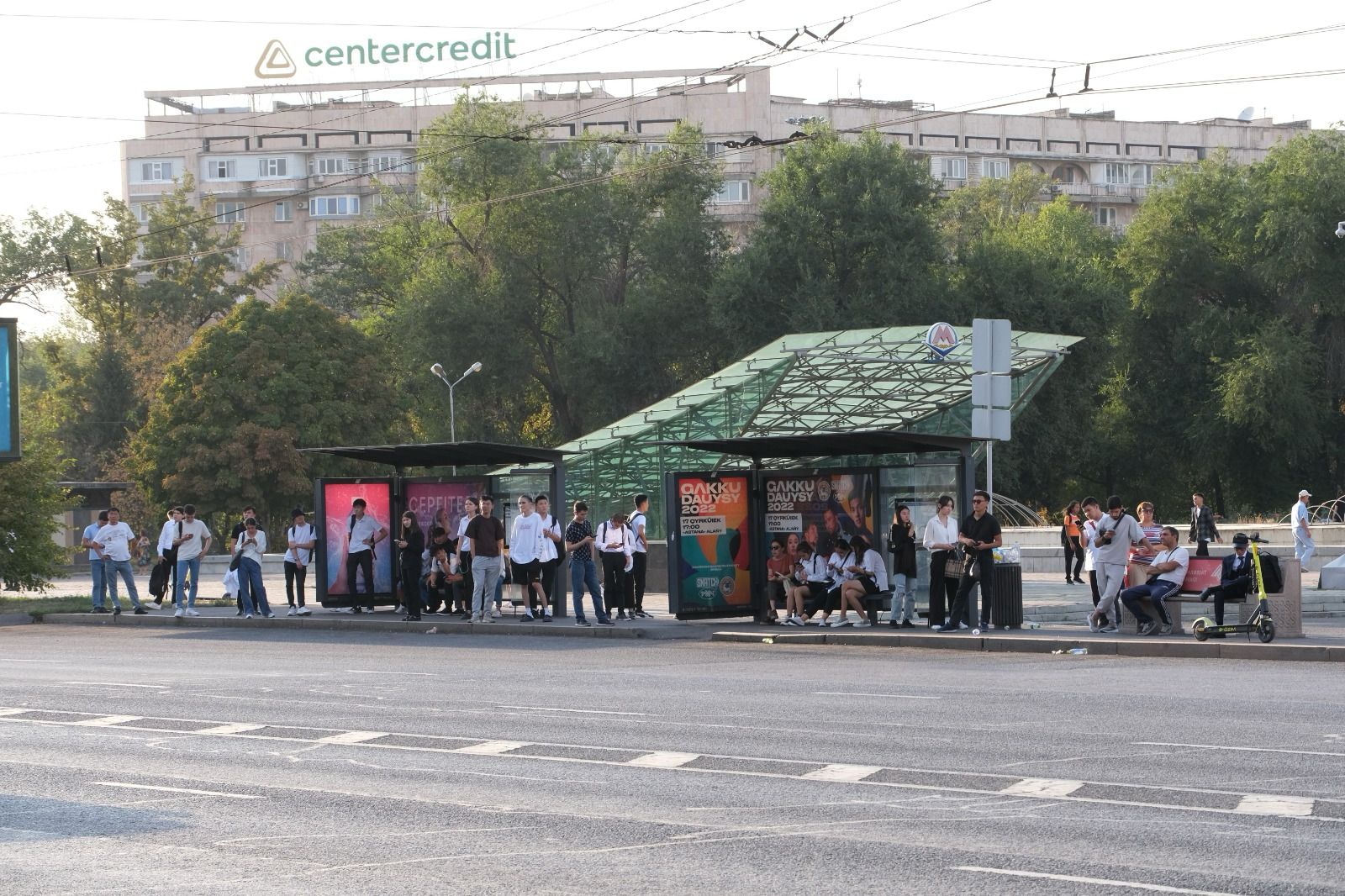 Ерболат Досаев – Алматыда екі жыл ішінде барлық аялдама кешендері жаңарады