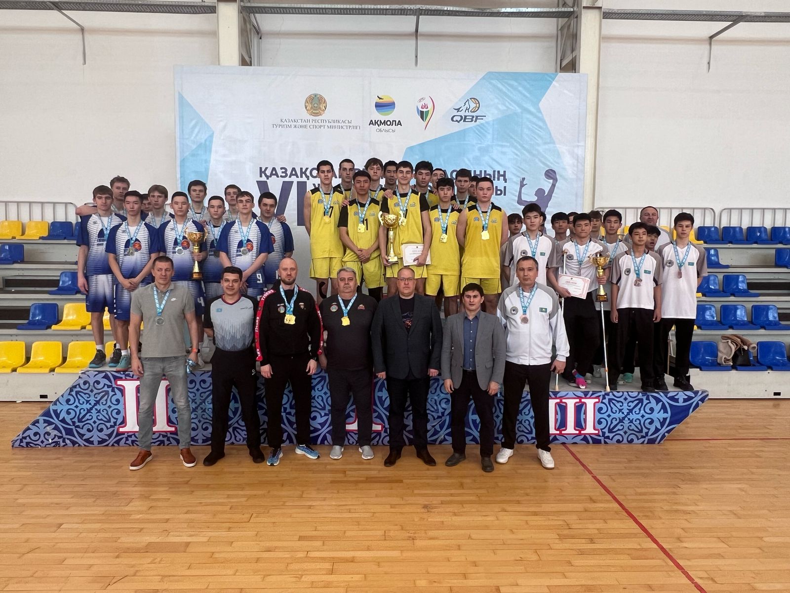 Орыс үй порносы: екіге жалғыз қыз