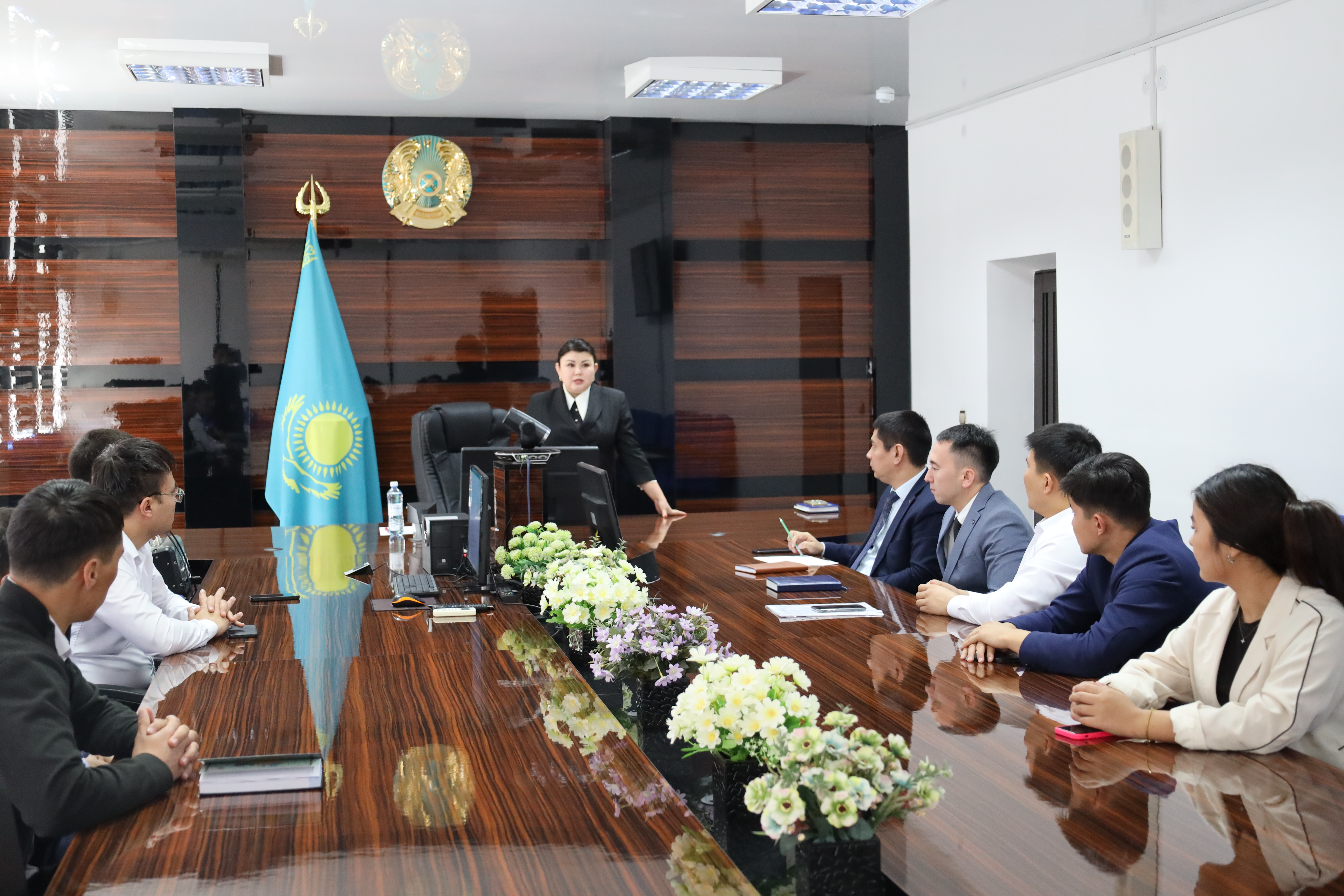 «Е-ҚЫЗМЕТ» ЖҮЙЕСІНДЕ МЕМЛЕКЕТТІК ҚЫЗМЕТКЕРЛЕРДІҢ ЖЕКЕ ІСТЕРДІ ТОЛТЫРУ БОЙЫНША ӘДІСТЕМЕЛІК КӨМЕК КӨРСЕТІЛДІ