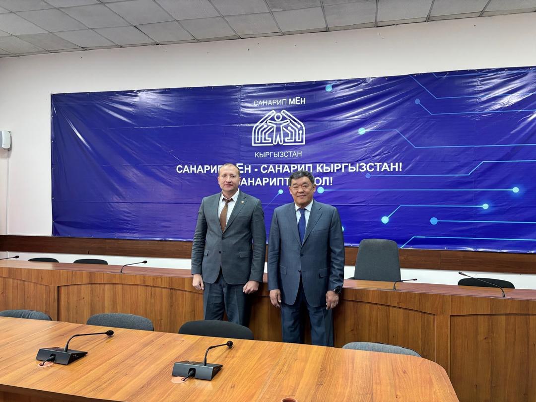 Қазақстан Республикасының Төтенше және Өкілетті Елшісі Рәпіл Сейтханұлы Жошыбаевтың Министрдің орынбасары Слесарев Сергей Петровичпен кездесу өтті