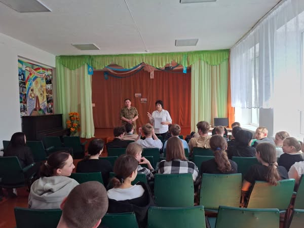 1986 жылы Чернобыль атом станциясындағы оқиғаларды еске алу үшін Боголюбовка ауылдық кітапханасы Боголюбов мектебінің оқушыларымен "Чернобыль апаты: себептері мен салдары"атты реквием кешін өткізді
