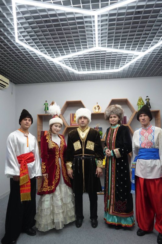 Под одной крышей — с одной целью!