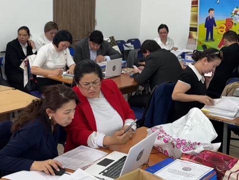 ШЫМКЕНТ ҚАЛАСЫНДА «АЛТЫН БЕЛГІ» ЖӘНЕ «ҮЗДІК» АТТЕСТАТ ҮМІТКЕРЛЕРІНІҢ ҚҰЖАТТАРЫ ҚАРАЛУДА