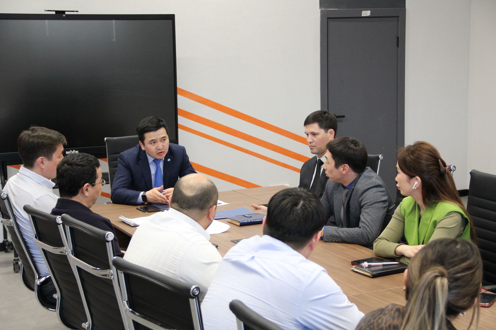 «Заң мен Тәртіп»: Ұлытауда спорт саласындағы сыбайлас жемқорлық тәуекелдері талқыланды