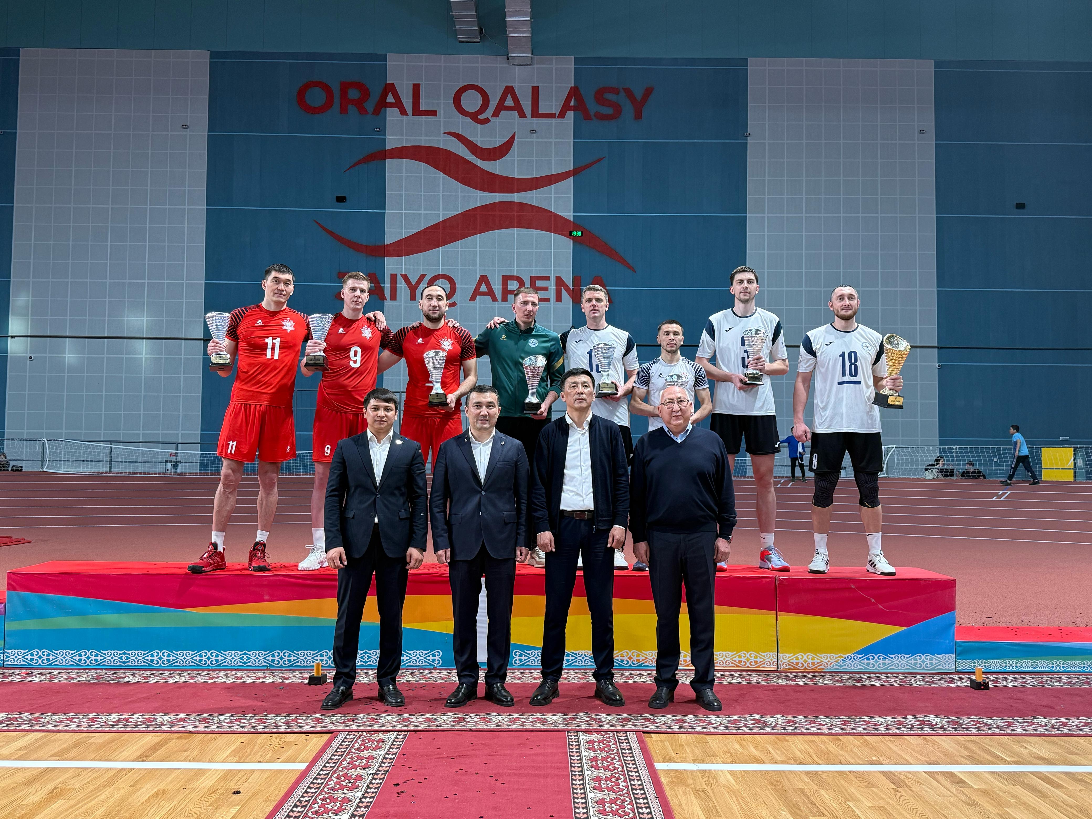 БҚО-ның “ЖАЙЫҚ” командасы 27 жылдан кейін волейболдан ел чемпионы атанды!