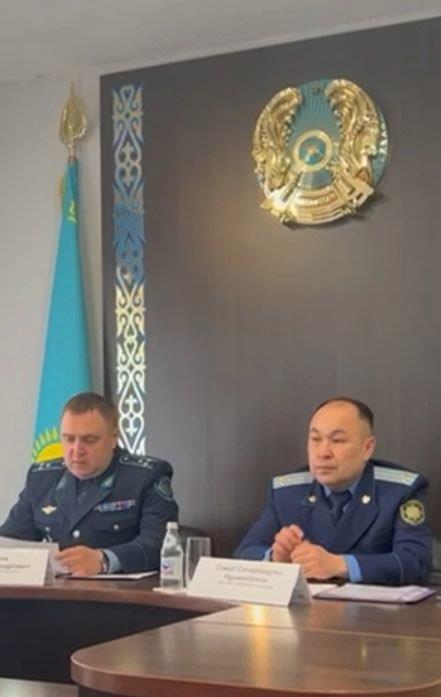 2025 жылғы 3 сәуірде Мамлют ауданының прокуроры С.С. Нұрманбековтың төрағалығымен «Заң және Тәртіп» тұжырымдамасын іске асыру және орындау шеңберінде ведомствоаралық жедел кеңес өткізілді, онда құқық бұзушылықтардың алдын алу саласындағы заңдылықтың жай-күйі және Мамлют ауданының уәкілетті мемлекеттік органдары қабылдаған осы бағыттағы шаралар мәселелері қаралды.