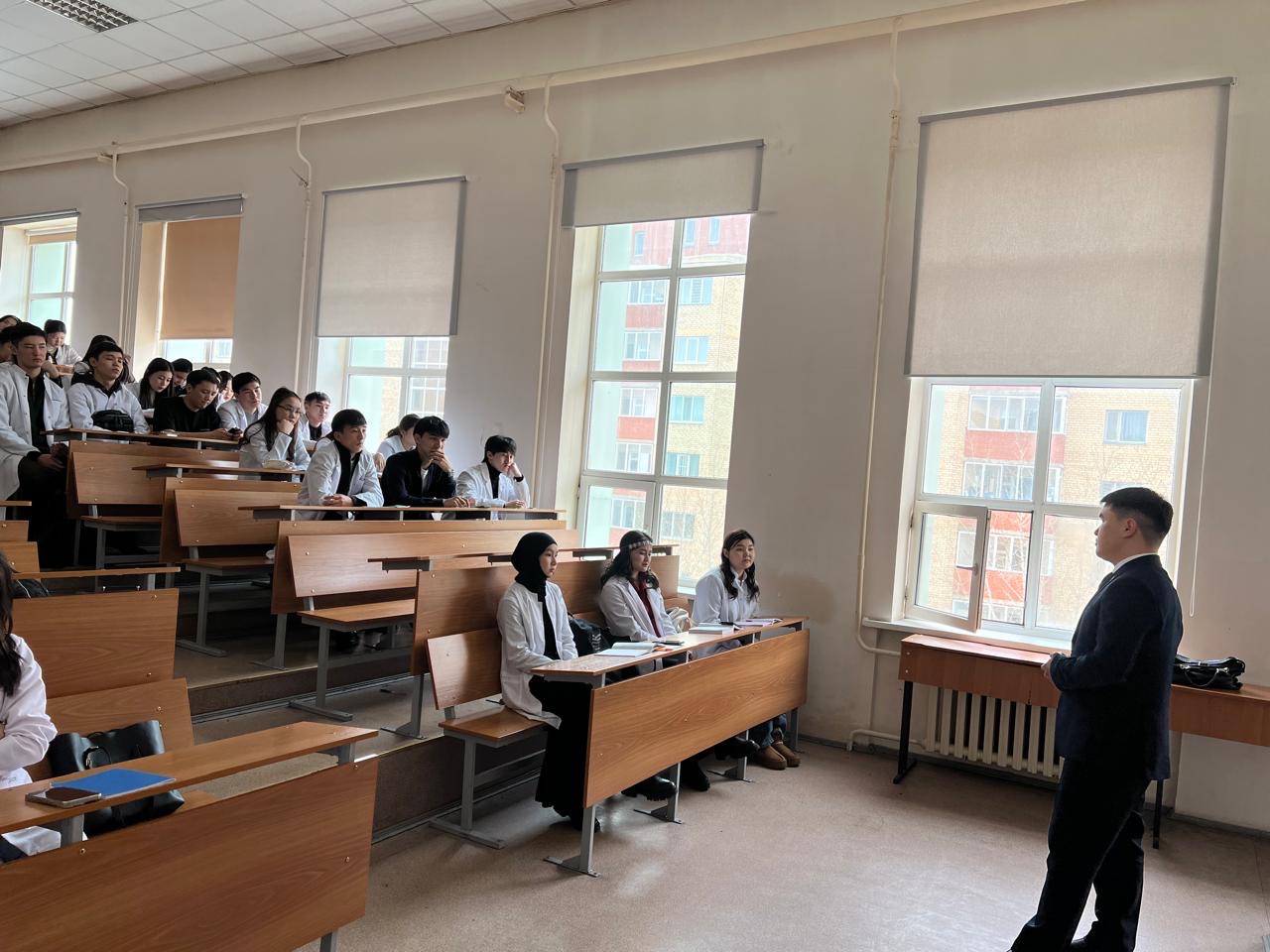 Студенттер үшін дәріс өткізілді.