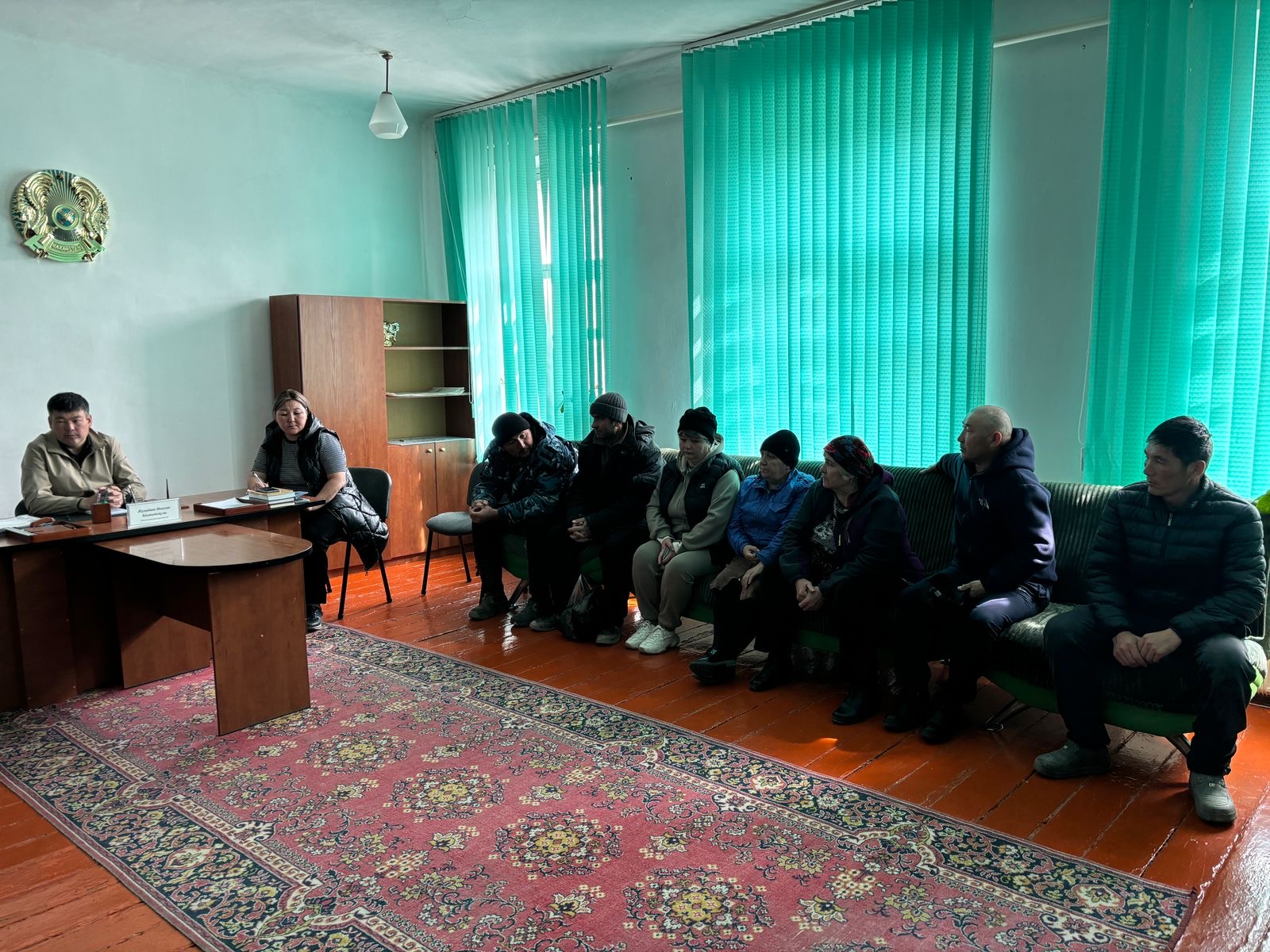 Мал жаю бойынша жиналыс және сібір жарасы ошағын көмуден 1000 м радиуста мал  жаюға тыйым салу