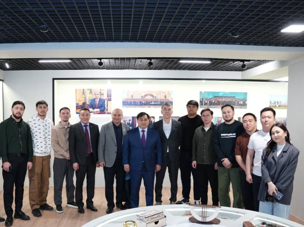 МҚІА төрағасы Дархан Жазықбай белсенді жастармен кездесті