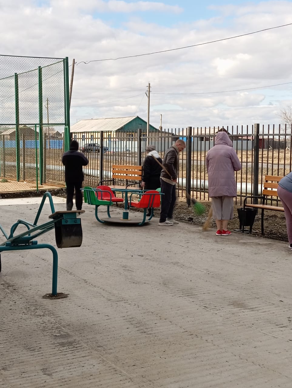 Костряков жалпы білім беретін мектебі" КММ аумағында "Таза Қазақстан"экологиялық бағдарламасы аясында облыстық сенбілік өтті!