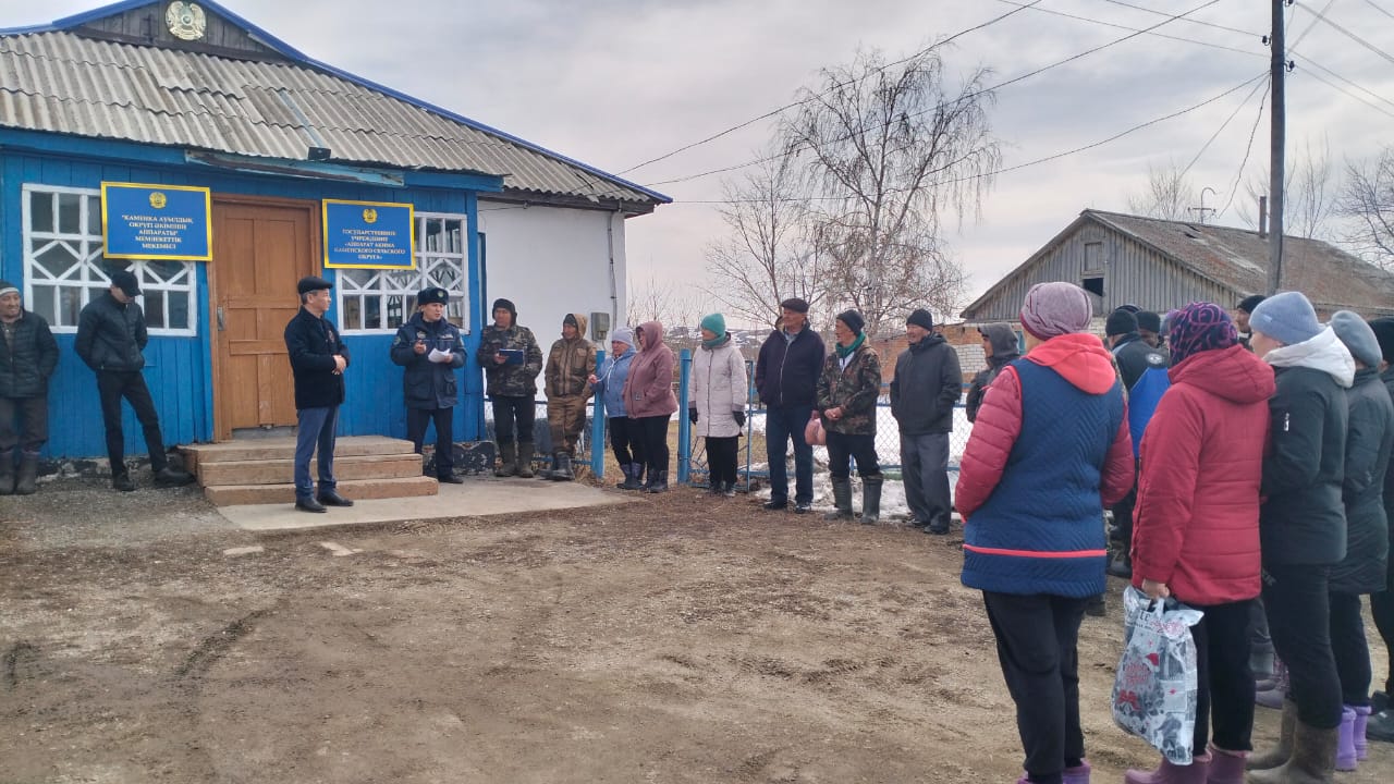 Сход села по вопросу  выпаса скота