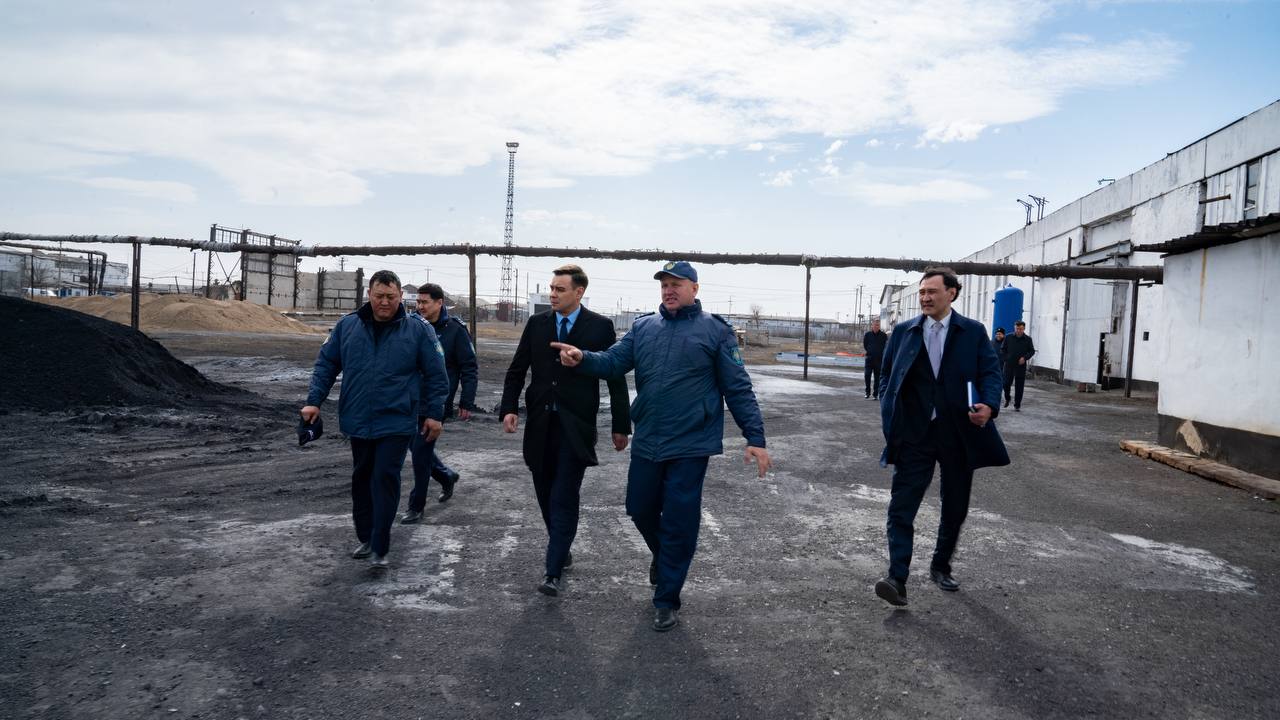Артур Ластаев Қарағанды облысындағы түзеу мекемесінде сотталғандардың құқықтарының сақталуын тексерді
