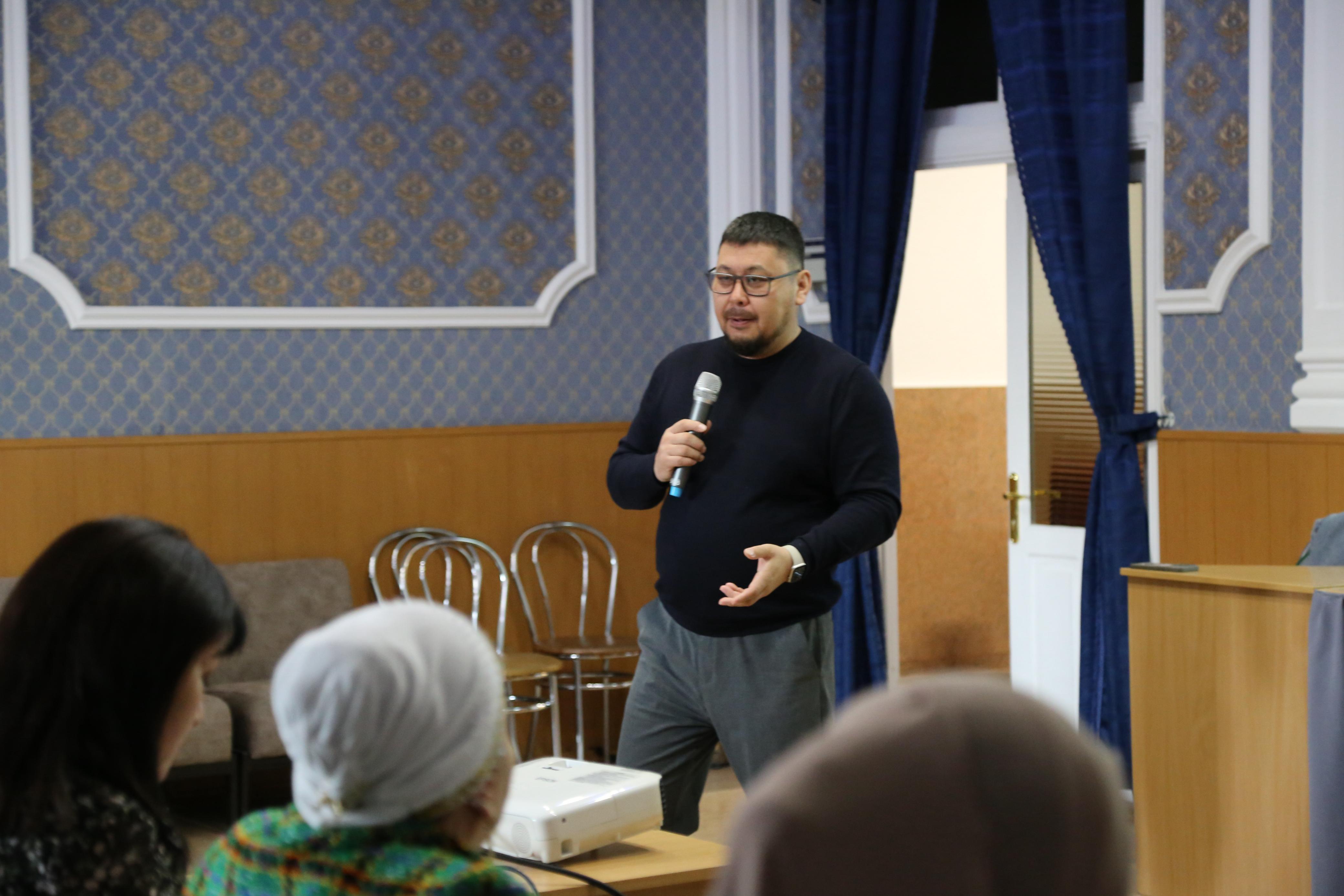 Ақпараттық түсіндіру топ мүшелеріне арналған семинар