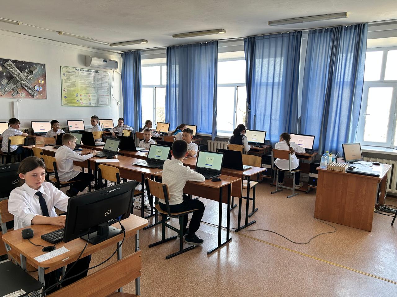 Бүгін қала мектептерінде білім алушылардың оқу жетістіктерінің мониторингі басталды.