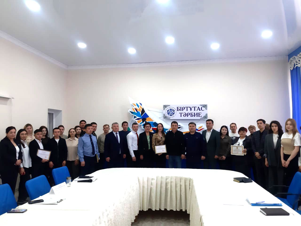 АУДАН ӘКІМІНІҢ ЖАСТАРМЕН КЕЗДЕСУІ