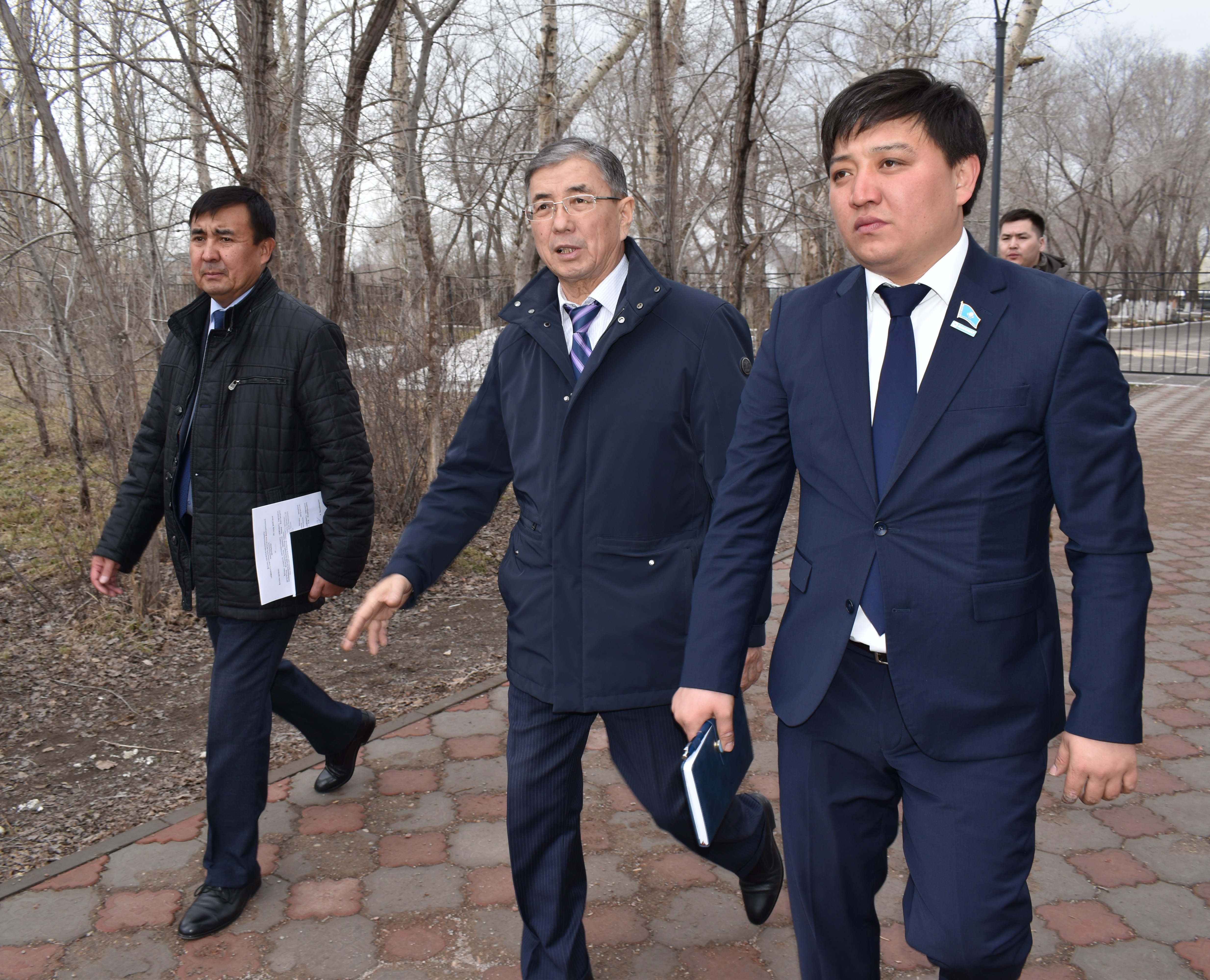 “AMANAT” партиясы Қосшы қалалық филиалының мобильді қоғамдық қабылдауы ұйымдастырылды