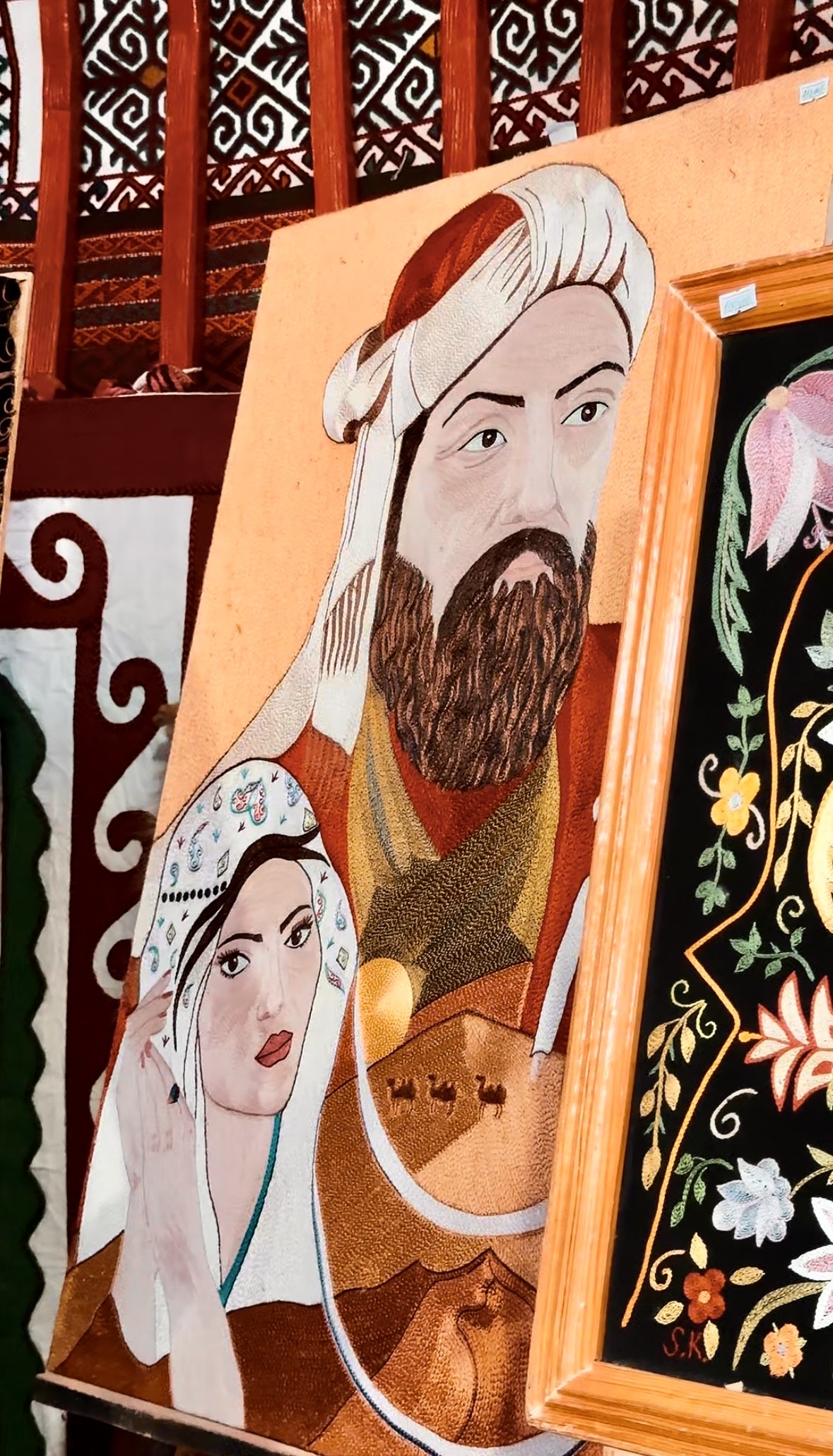 «Дархан дала» қалашығында жұмыс жасап тұрған көрмелерге келушілер көп