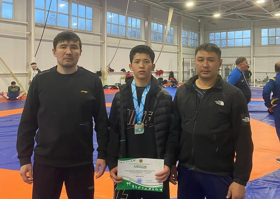 КЕНТАУЛЫҚ ПАЛУАН ҚР ЧЕМПИОНАТЫҢ КҮМІС ЖҮЛДЕГЕРІ АТАНДЫ