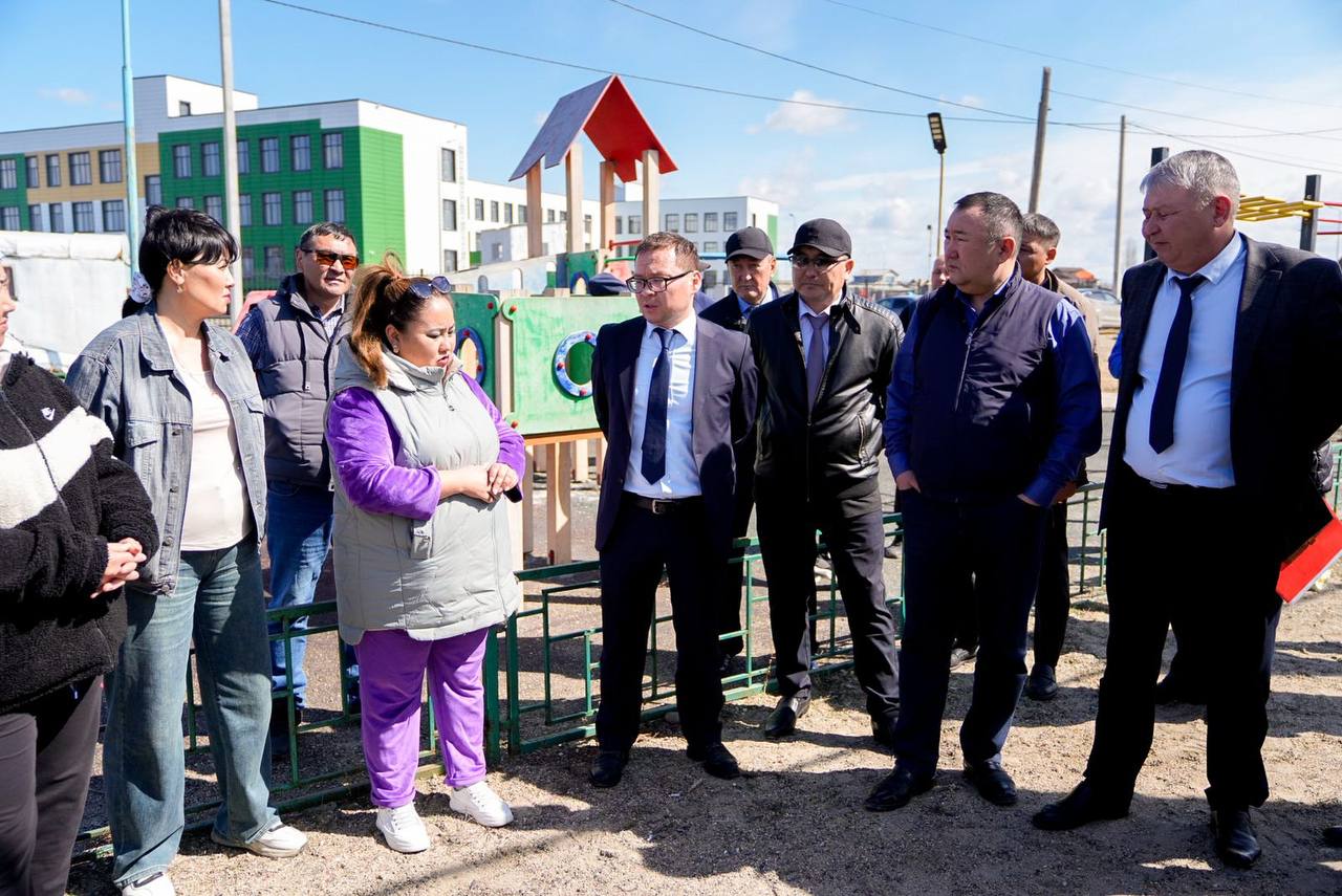 Қала әкімі Водный кентінің тұрғындарымен кездесті