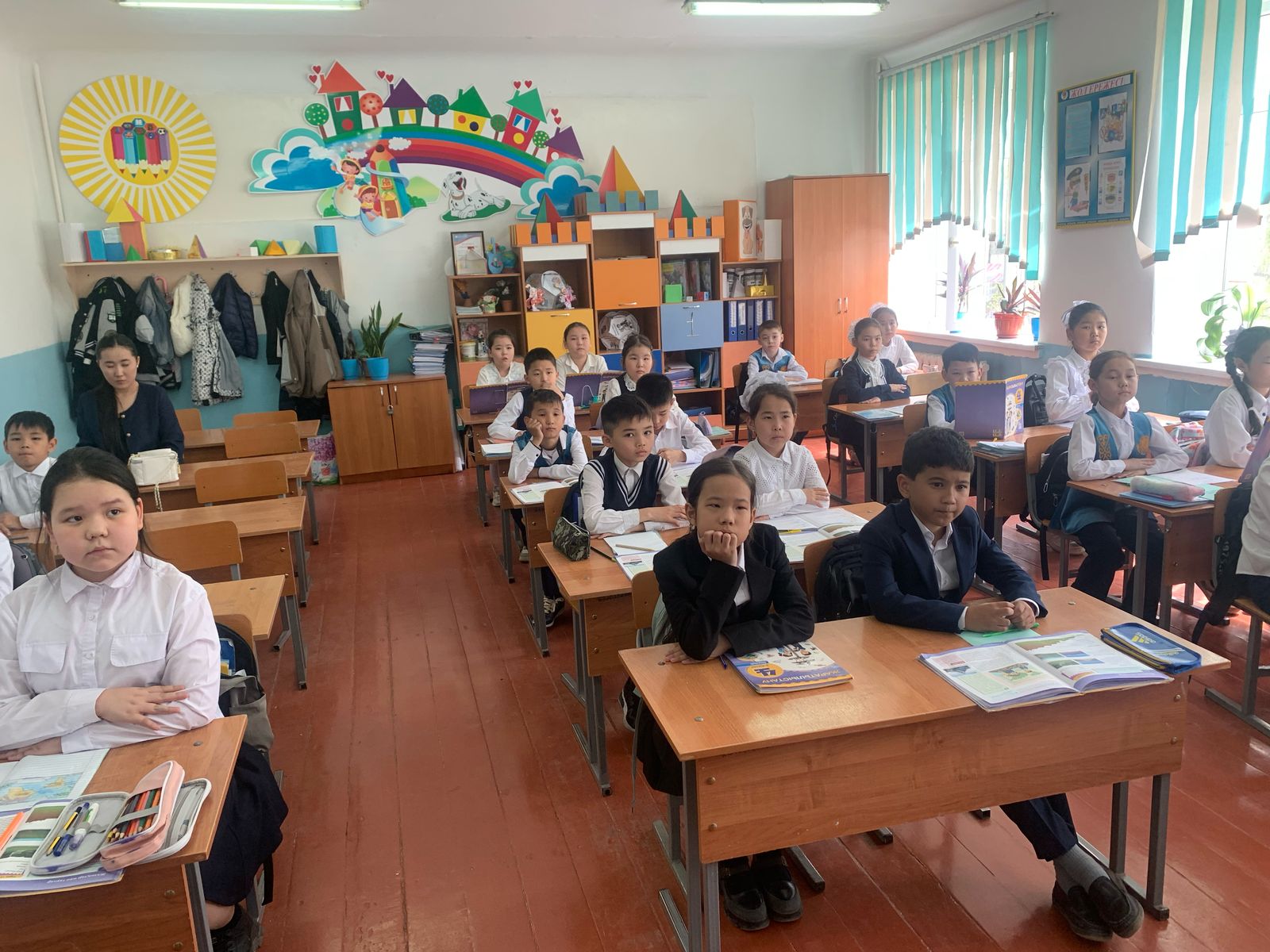 №36 орта мектебінде 6-ші сынып оқушыларымен «Сынып сағаты» өткізілді