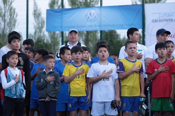 ТҮРКІСТАНДА «ЖАЗҒЫ ДЕМАЛЫС – СПОРТПЕН» АТТЫ АШЫҚ АЛАҢ ОЙЫНДАРЫ ЖАЛҒАСУДА