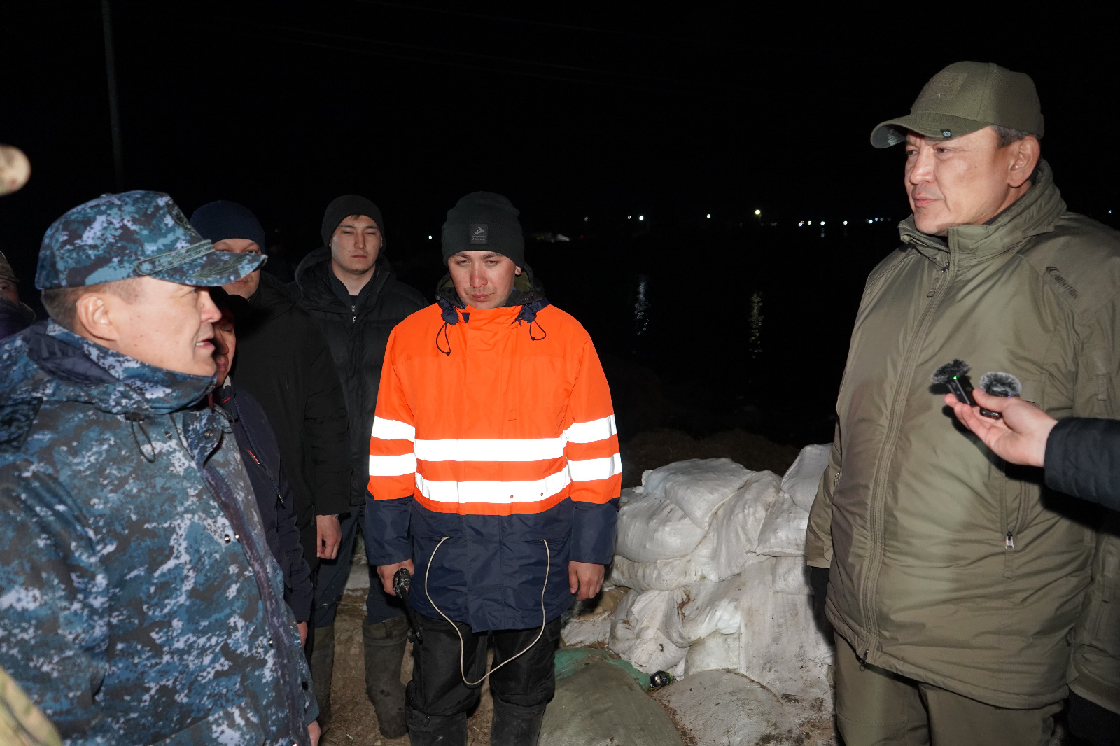 Полиция СКО продолжает работу в зонах паводка: доклад главы ДП на оперативном совещании