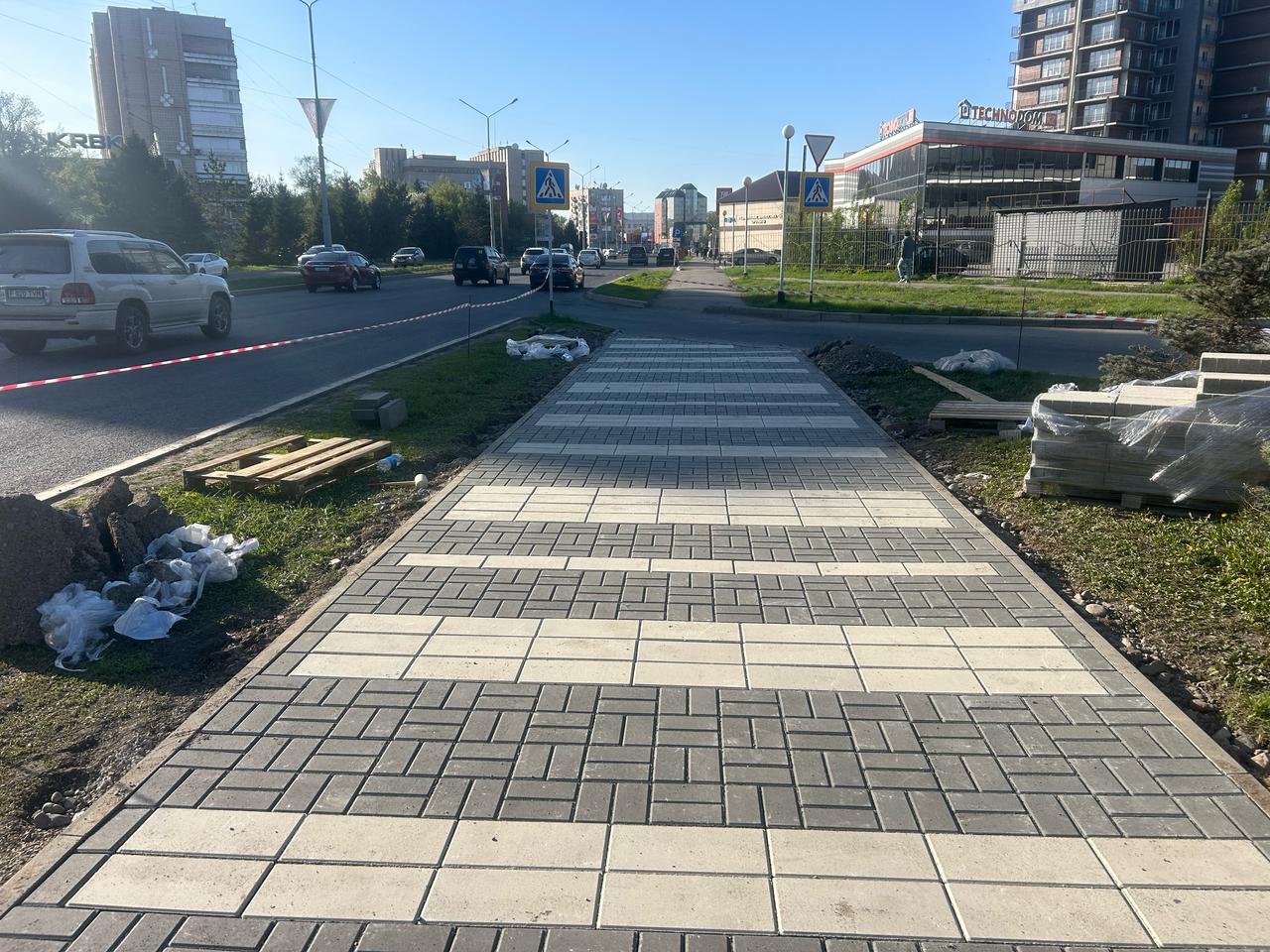 Өскеменде қаланы абаттандыру жұмыстары жалғасып жатыр