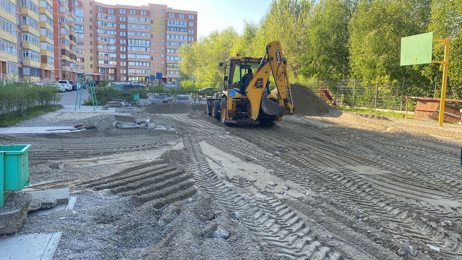 В Усть-Каменогорске продолжаются работы по благоустройству города