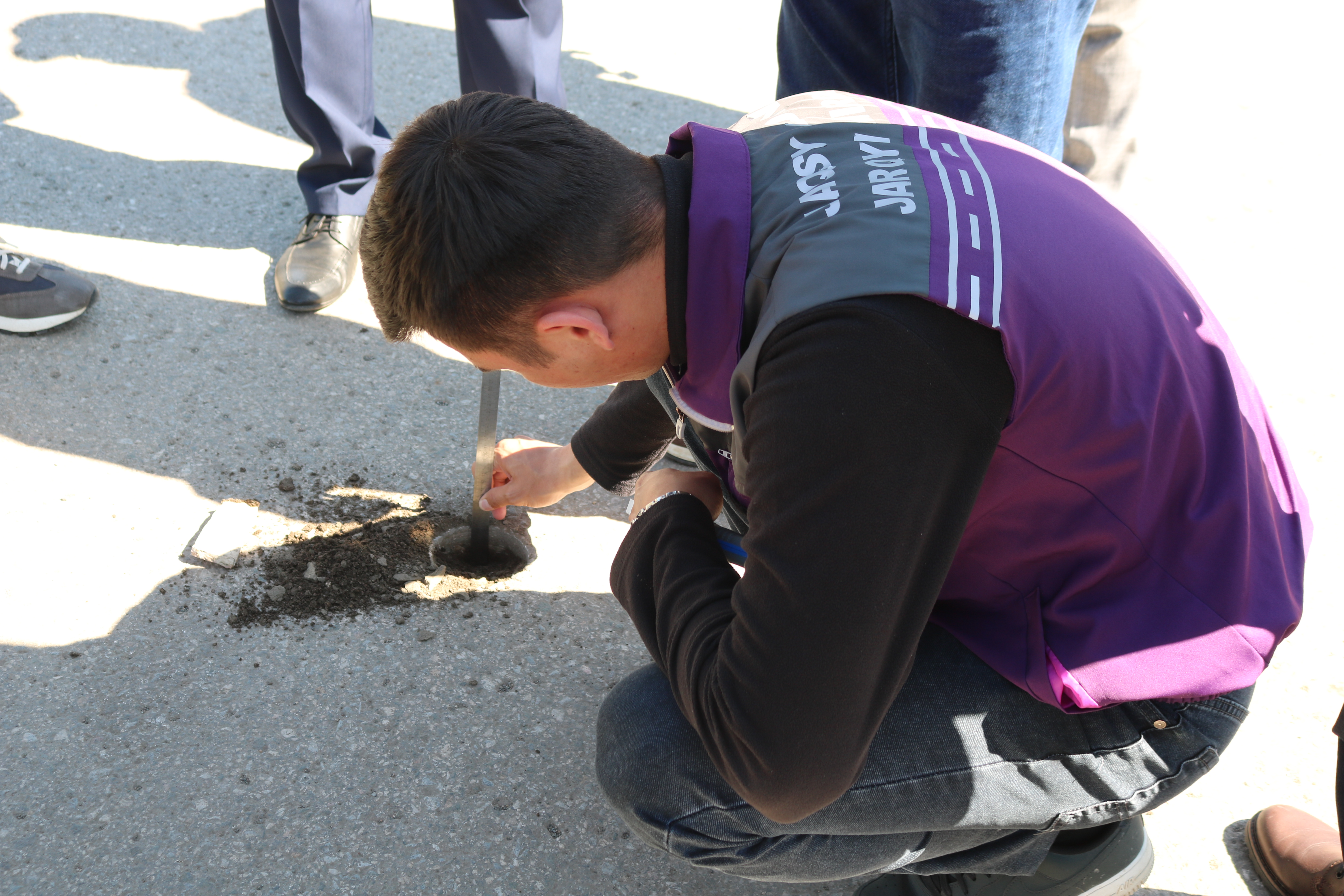 Заң және тәртіп: Ақтөбе облысында автомобиль жолдарының сапасына қоғамдық бақылау күшейтілді