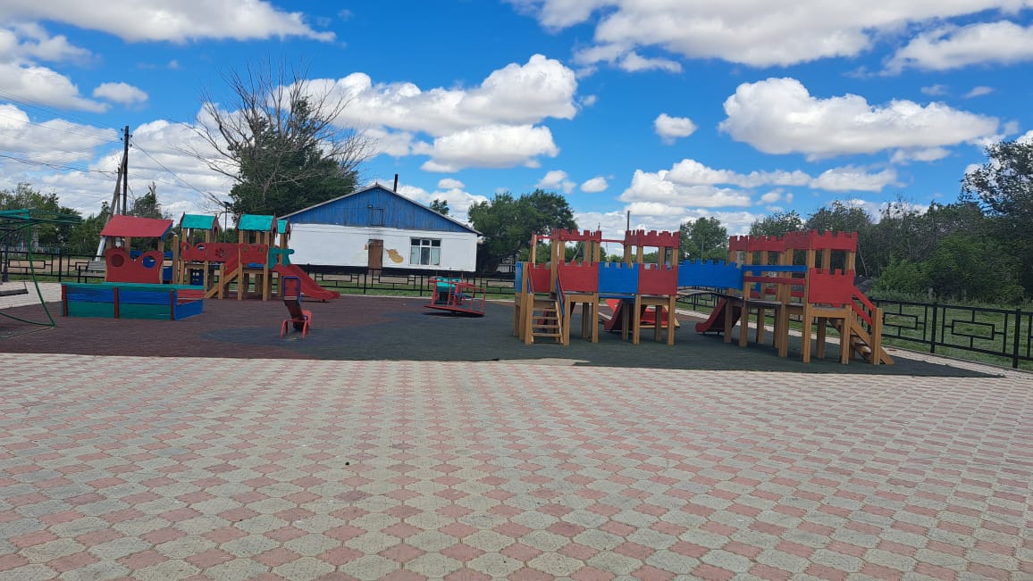 Покраска детской площадки