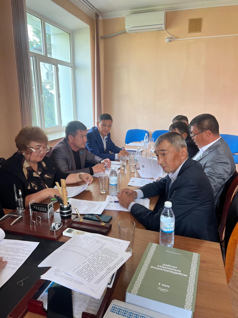 Зайсан аудандық мәслихатының тұрақты комиссияларының бірлескен отырысы