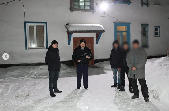 🚨Әулиекөл ауданның тұрғыны үйінде кендір өсірген