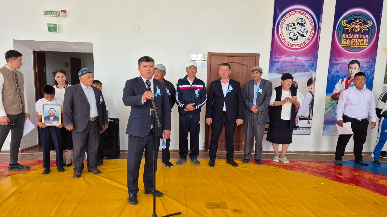 ЕРЛІК ЕЛГЕ МҰРА, ҰРПАҚҚА ҮЛГІ