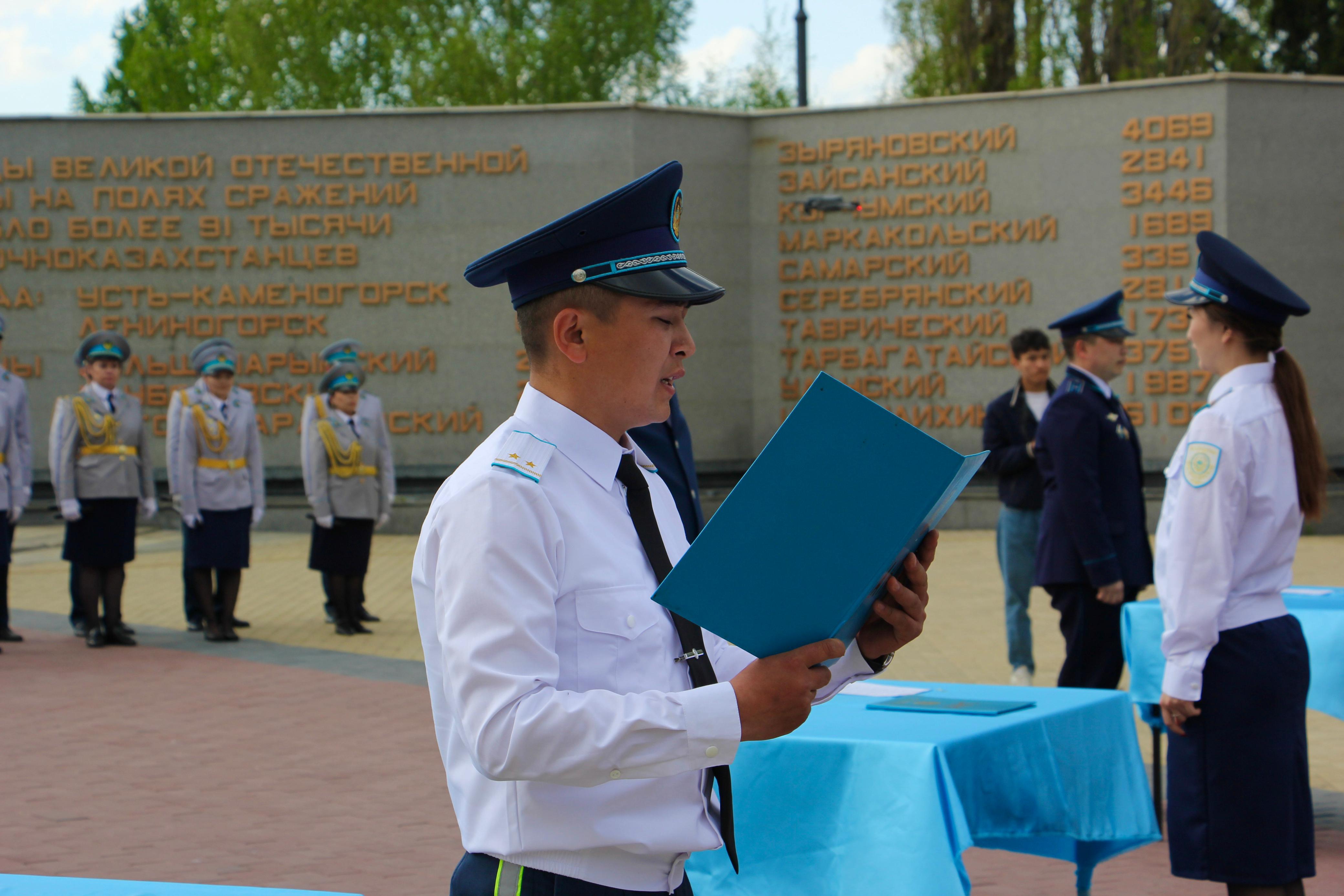 Антқа адалдық – Халыққа адалдық: ШҚО-да полиция қатары толықты