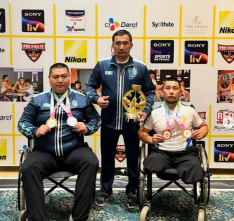 ҚОС БІРДЕЙ ЖЕРЛЕСІМІЗ АЗИЯ ЧЕМПИОНЫ АТАНДЫ