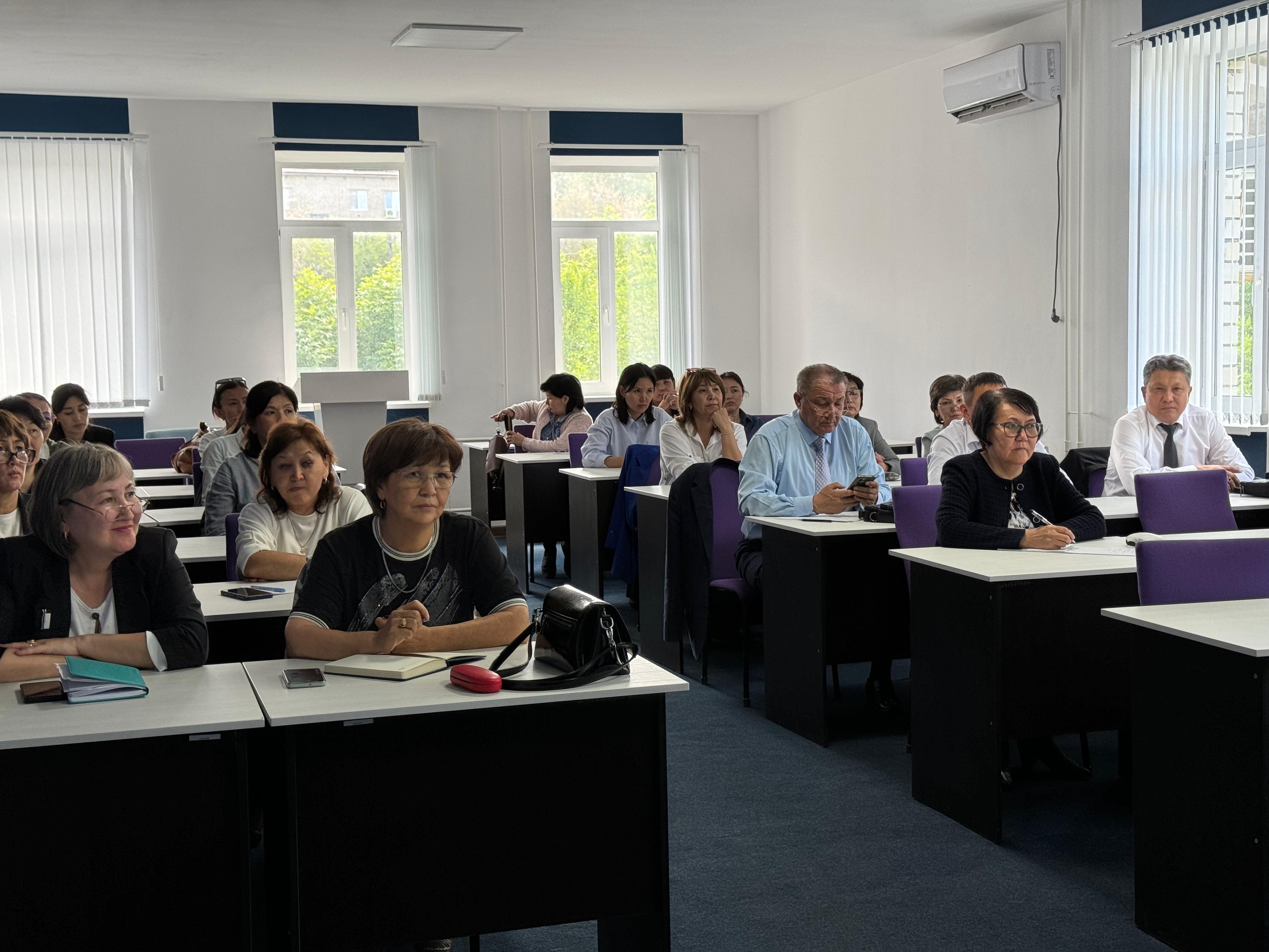 Заң және тәртіп тұжырымдамасын ілгерілету: құқықтық нормалар контекстіндегі идеология
