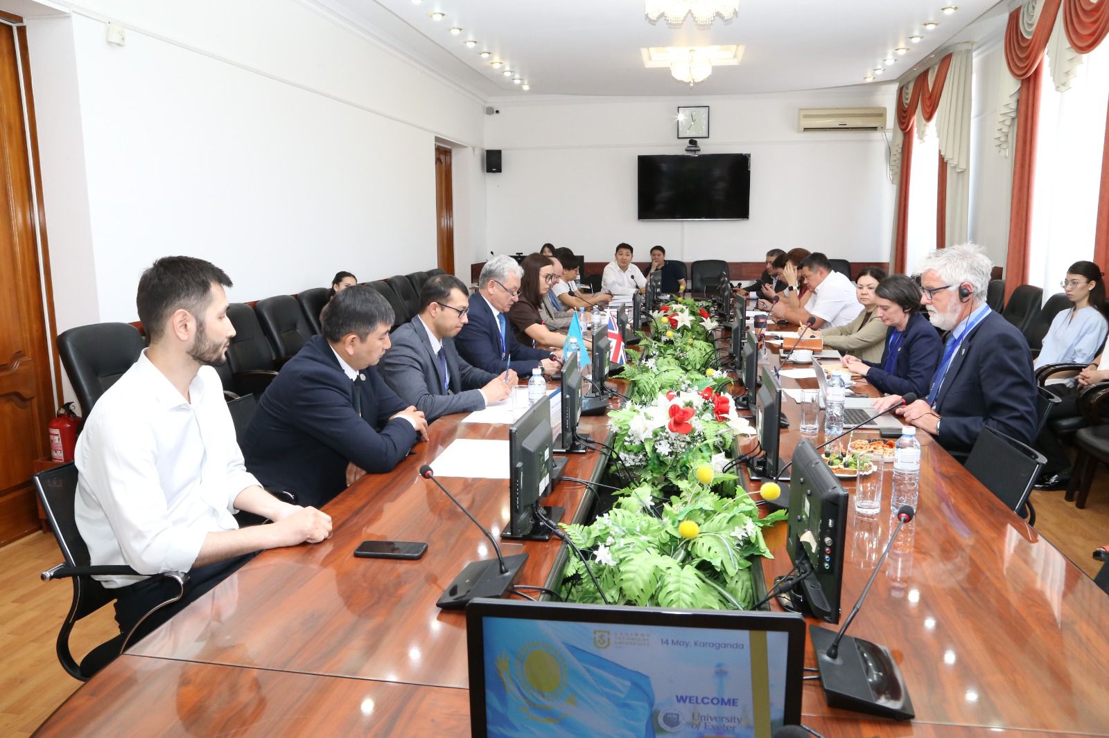 Эксетер университетінің делегациясы Әбілқас Сағынов атындағы Қарағанды техникалық университетіне келді