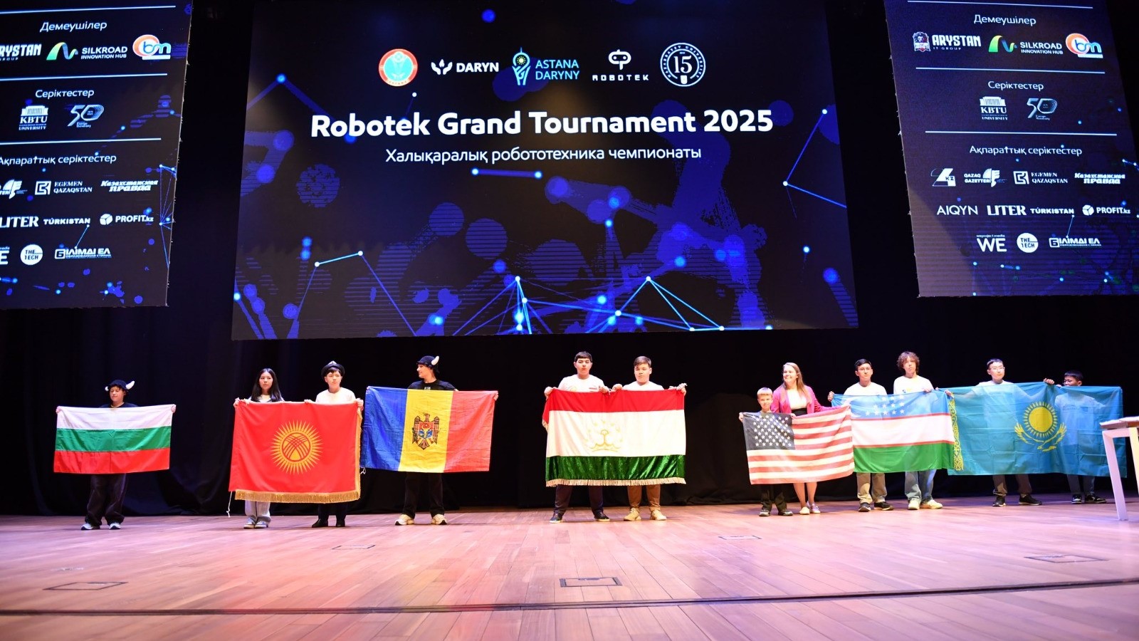 Ақмолалық жас инженерлер — робототехника бойынша халықаралық чемпионаттың үздіктері қатарында