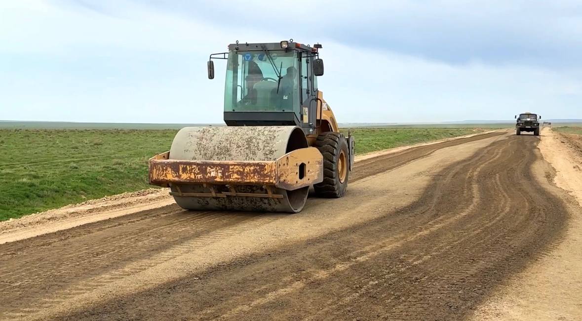 Байғанин ауданында жол құрылыс жұмыстары қарқын алды