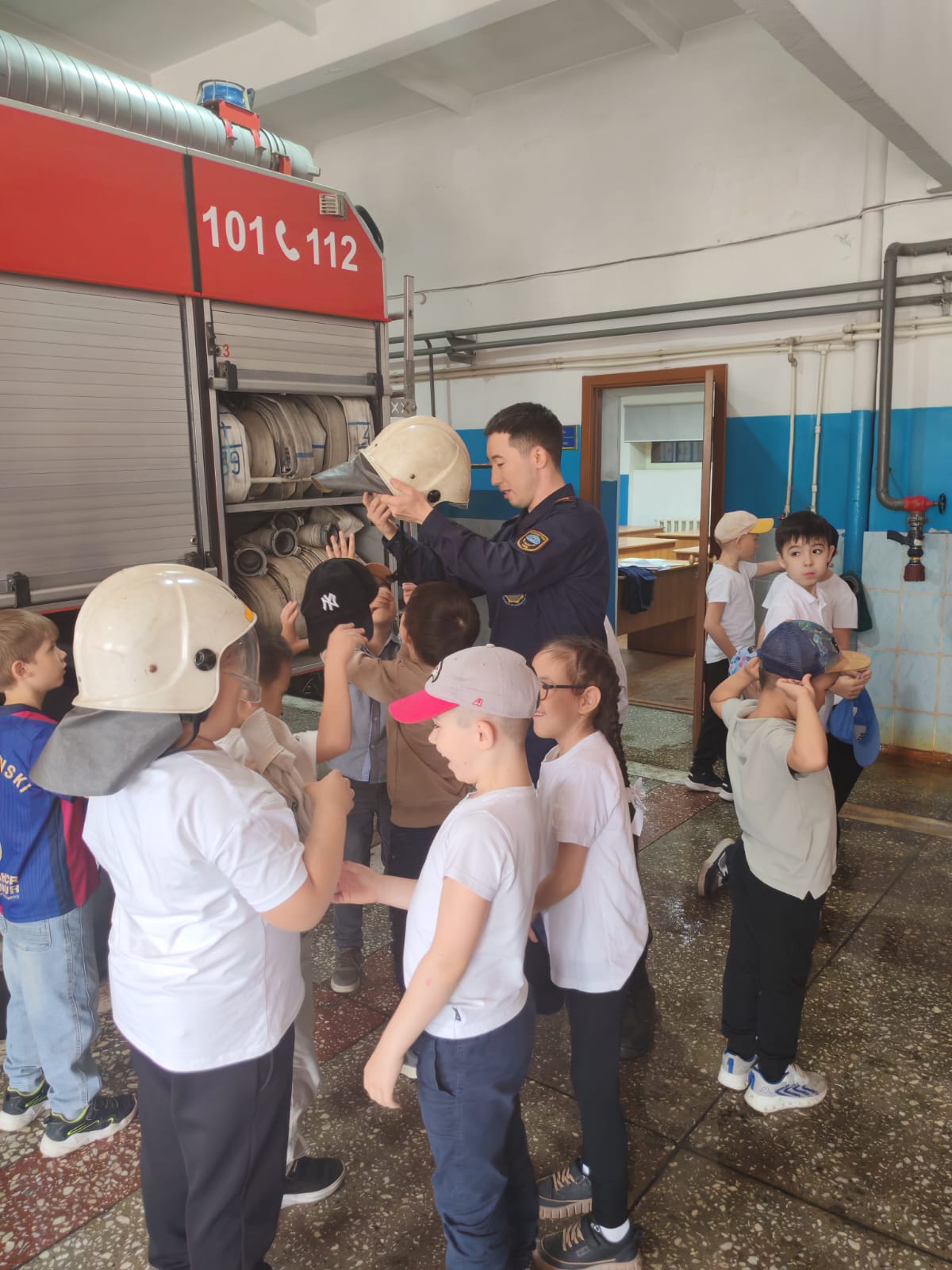 Павлодар қаласының өрт сөндіру бөлімінде танымдық экскурсия өткізілді